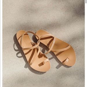 Carly Jean LA , Rhodes sandal, NWT, SIZE 36